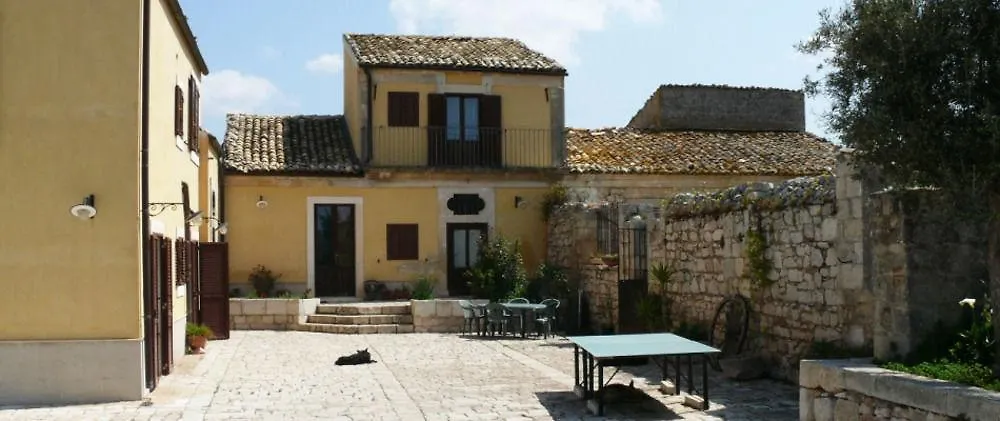 Farma Agriturismo Tenuta Margitello Comiso